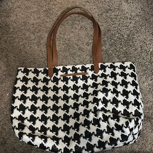 Houndstooth shoulder bag - never used. By 31.